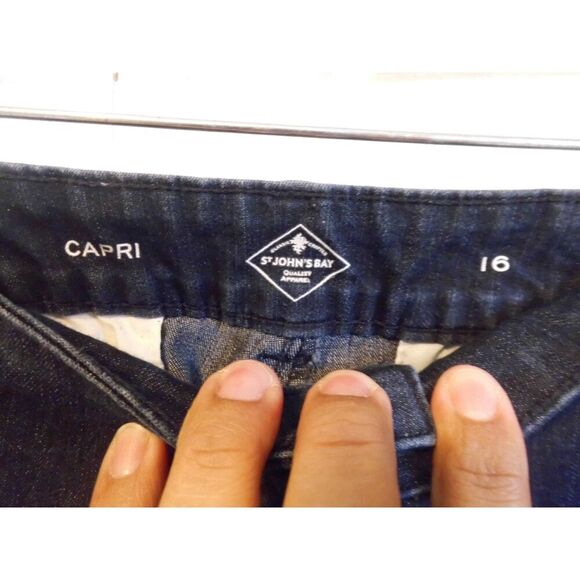 St. John's Bay Secretly Slender Mid Rise Plus Capris - Picture 4 of 7